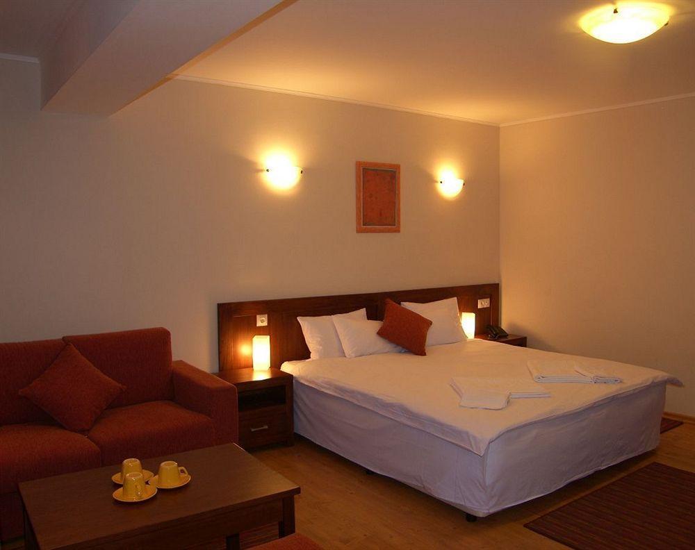 Hotel Smilen Smolyan Buitenkant foto