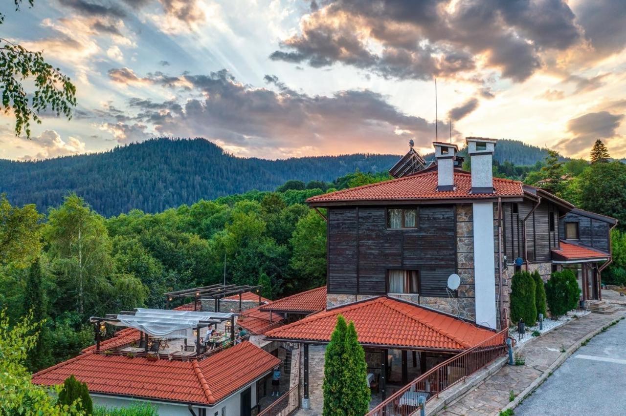 Hotel Smilen Smolyan Buitenkant foto