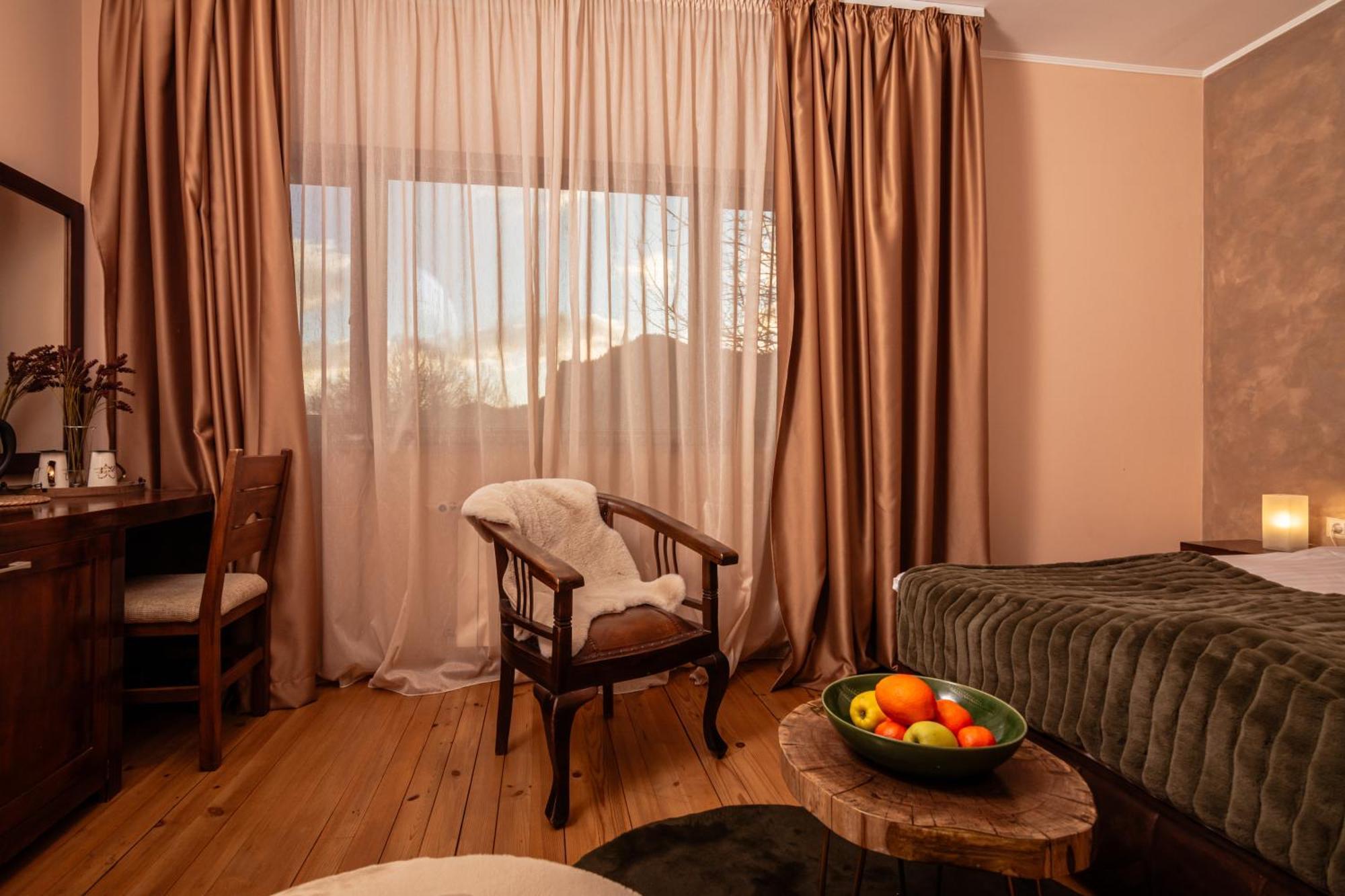 Hotel Smilen Smolyan Buitenkant foto