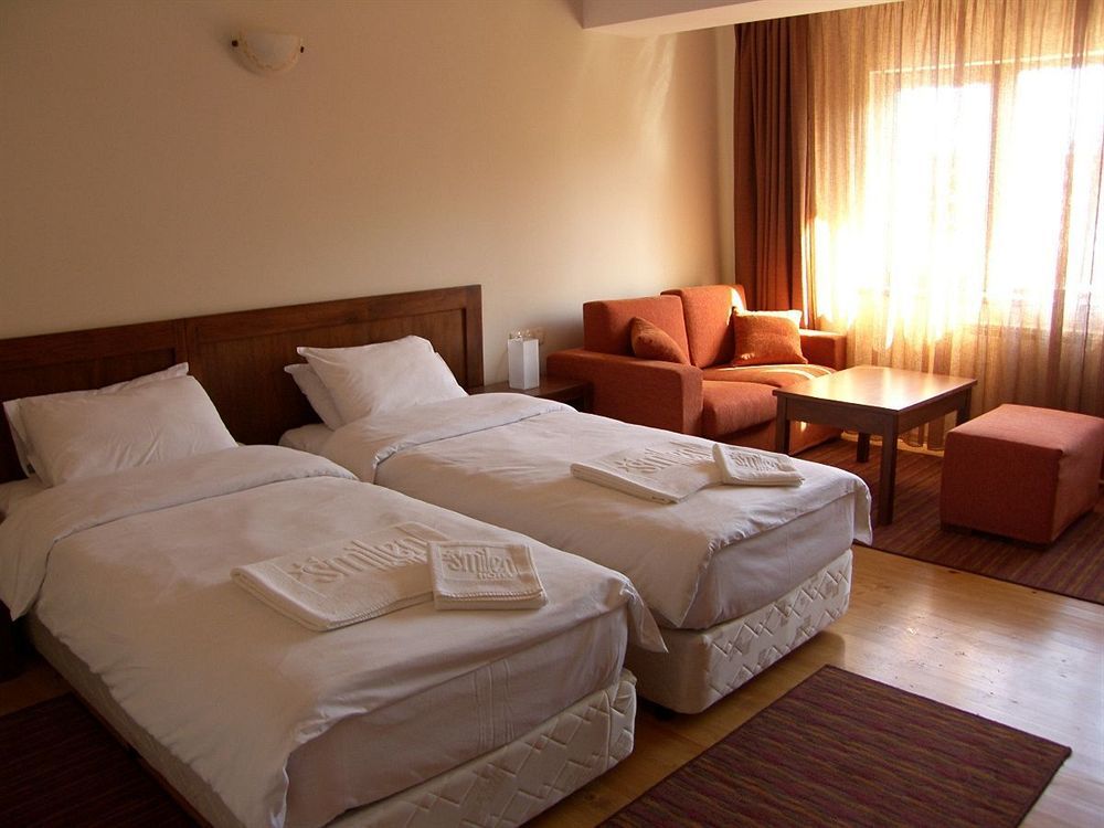 Hotel Smilen Smolyan Buitenkant foto